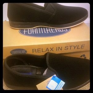 FOAMTREADS MEN'S BLACK SLIPPERS SIZE 10.5